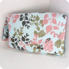 modmomme clutch